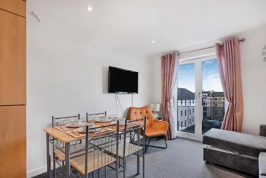 Pass The Keys Cosy Edinburgh Flat Apartment 0*,  United Kingdom