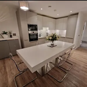 https://apartment-in-belfast-city-centre.belfasthotelsireland.com